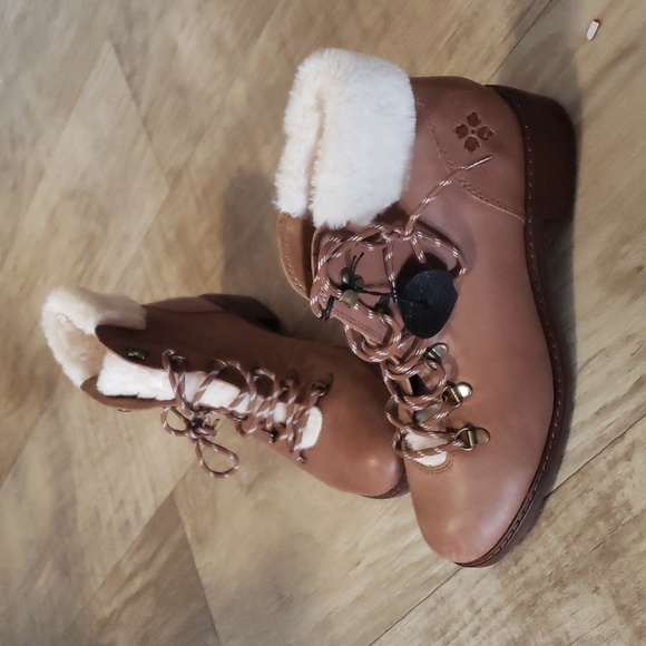 Patricia Nash lace up booties brown with faux white shearling 10M - Picture 2 of 5